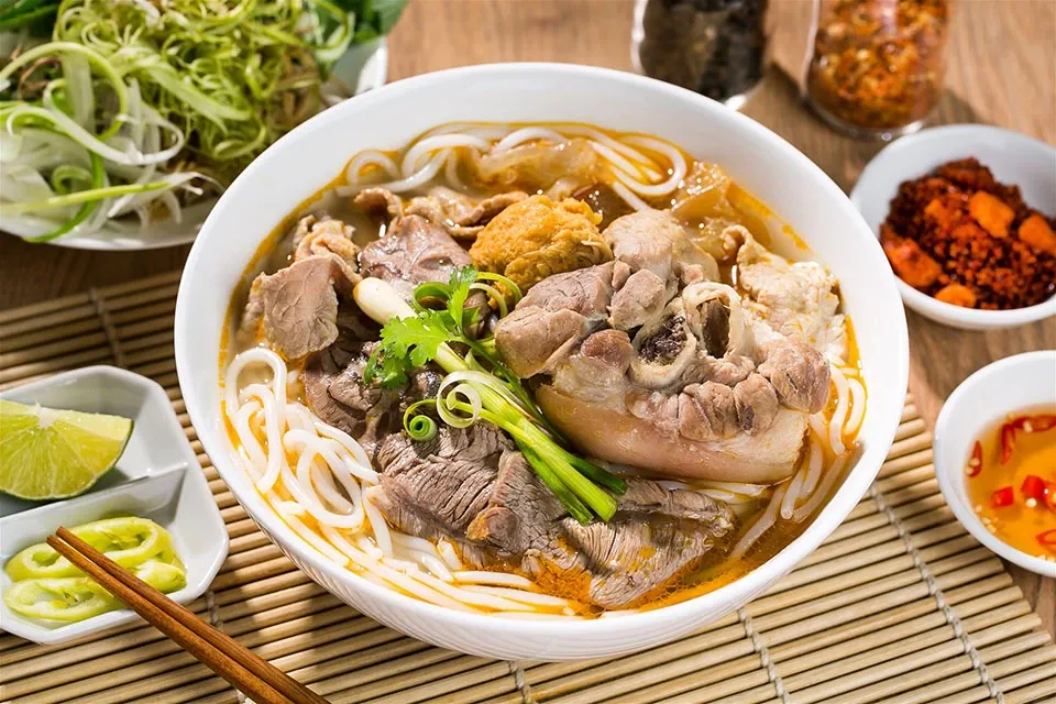 The Best Local Dishes In Hue